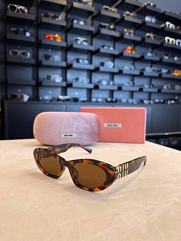 Miu Miu İthal Sunglasses