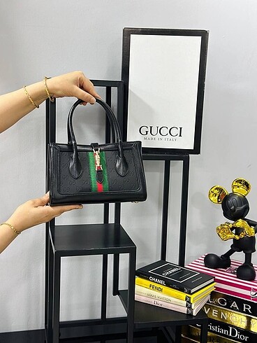 Gucci Gucci Vith Piston Bag