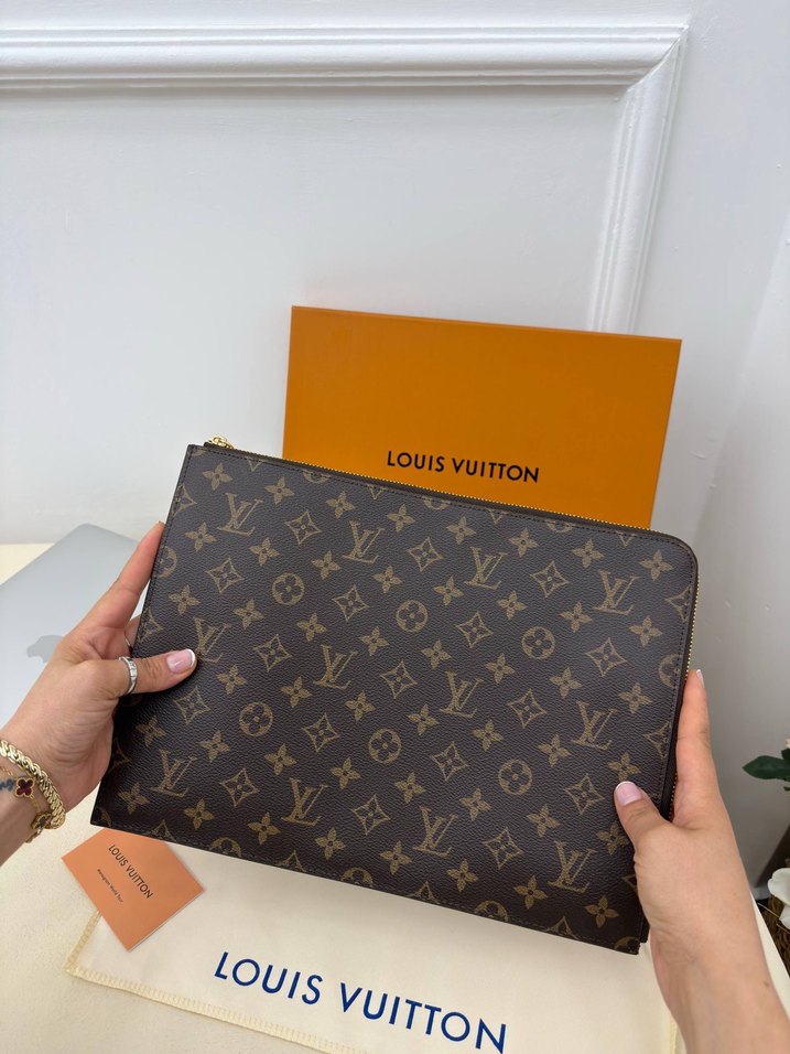 Louis Vuitton İthal Bag — görsel 6/7