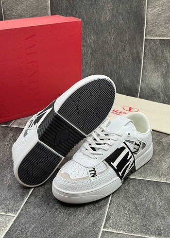 42 Beden Valentino Sneakers