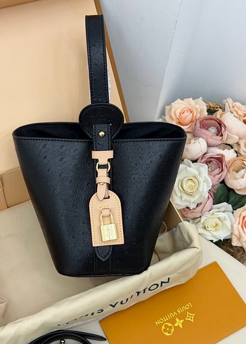 Louis Vuitton İthal Bag