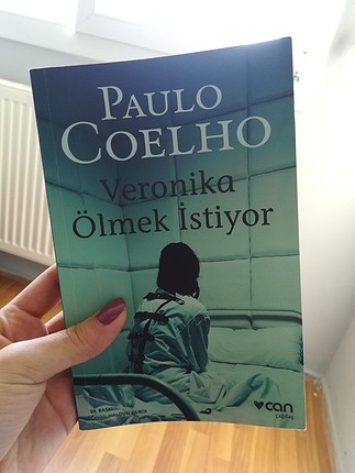 Veronika ölmek istiyor