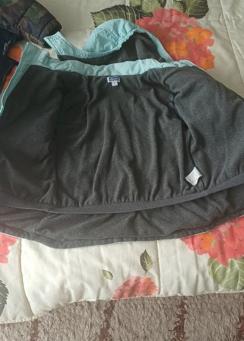 Kapüşonlu Düğmeli Gri Erkek Çocuk Kaban - Görsel 3