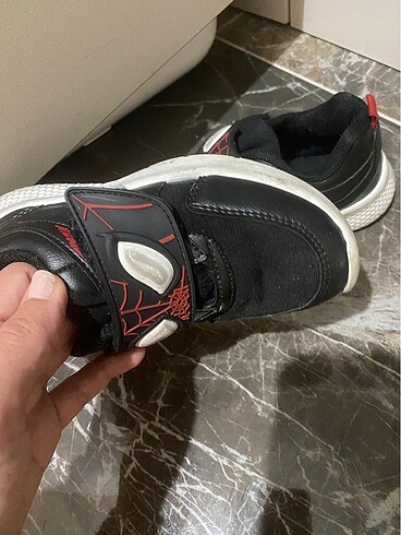 28 Beden siyah Renk Spiderman spor ayakkabı 28 no