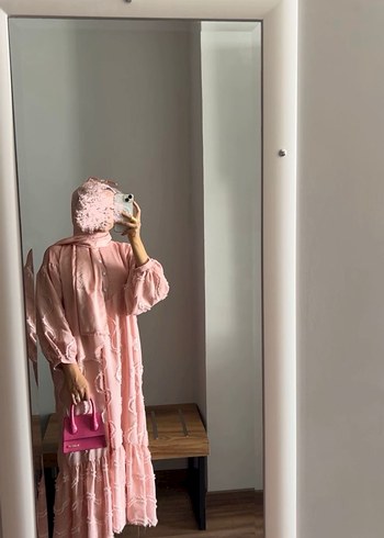 Pembe Nakışlı Uzun Bohem Elbise - Görsel 3