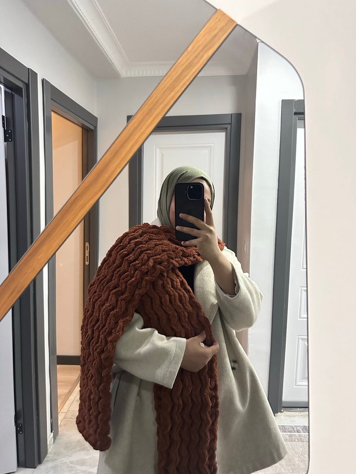 Örgü Kahverengi Kadın Şal - Görsel 3