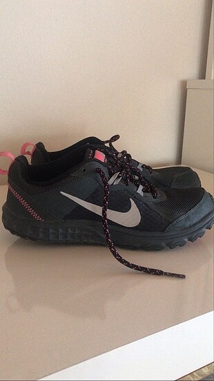 Nike spor ayakkabı