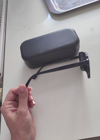 Beden Siyah Minimalist Unisex Güneş Gözlüğü