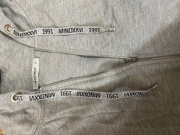 Uzun kapşonlu sweatshirt