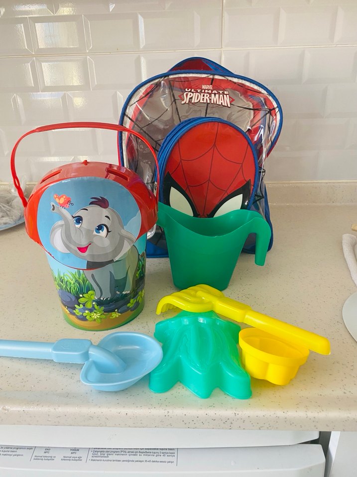 Renkli Spiderman Plaj ve Bahçe Oyuncak Seti - Görsel 3