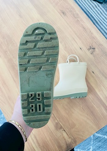 Çocuk Bej Lastik Çizme - Görsel 4