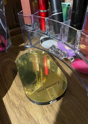 Bej Pudra Kompakt Ayna ve Süngerli - Görsel 2