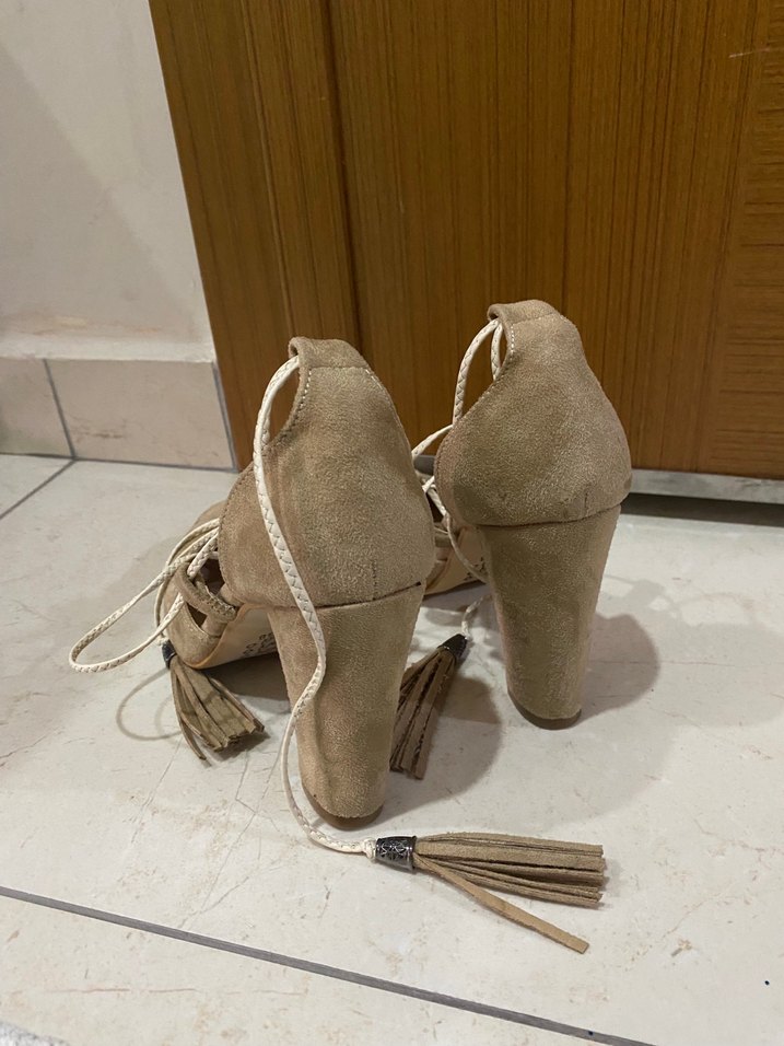 Bej Süet Bağcıklı Stiletto Topuklu Kadın Ayakkabı - Görsel 2