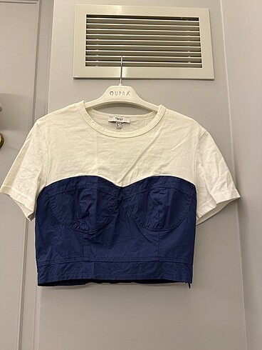 Twist Crop tshirt