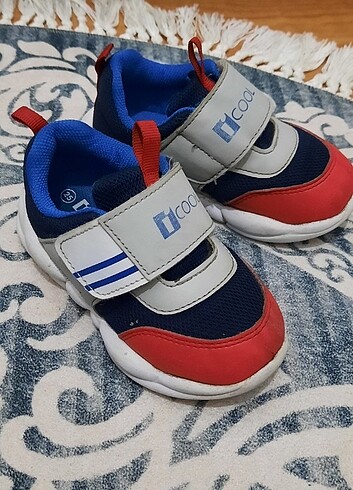 Erkek bebek spor ayakkabi