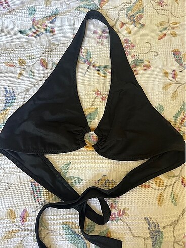 Penti bikini üstü