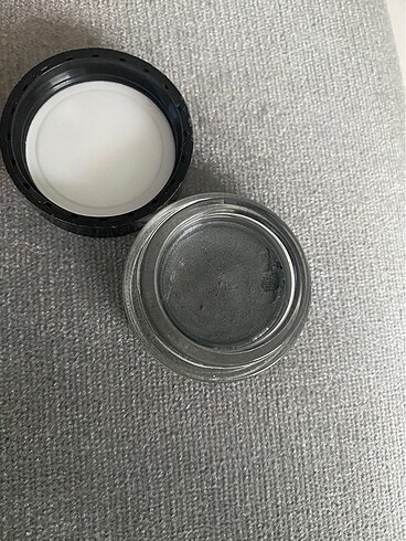  Beden Maybelline far