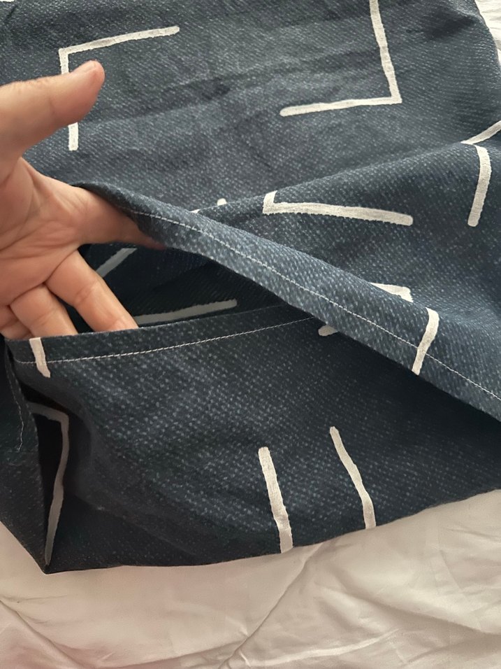 Yastık yüzü Bordo desenli ve koyu desenli - Görsel 3