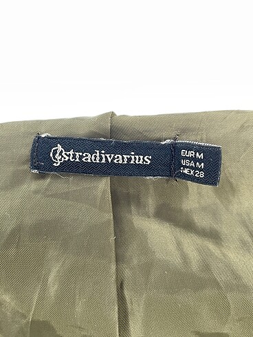 m Beden çeşitli Renk Stradivarius Trenchcoat %70 İndirimli.