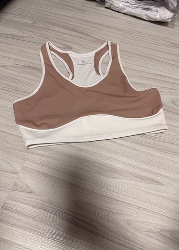 Bej V Yakalı Kısa Spor Büstiyer - Görsel 4