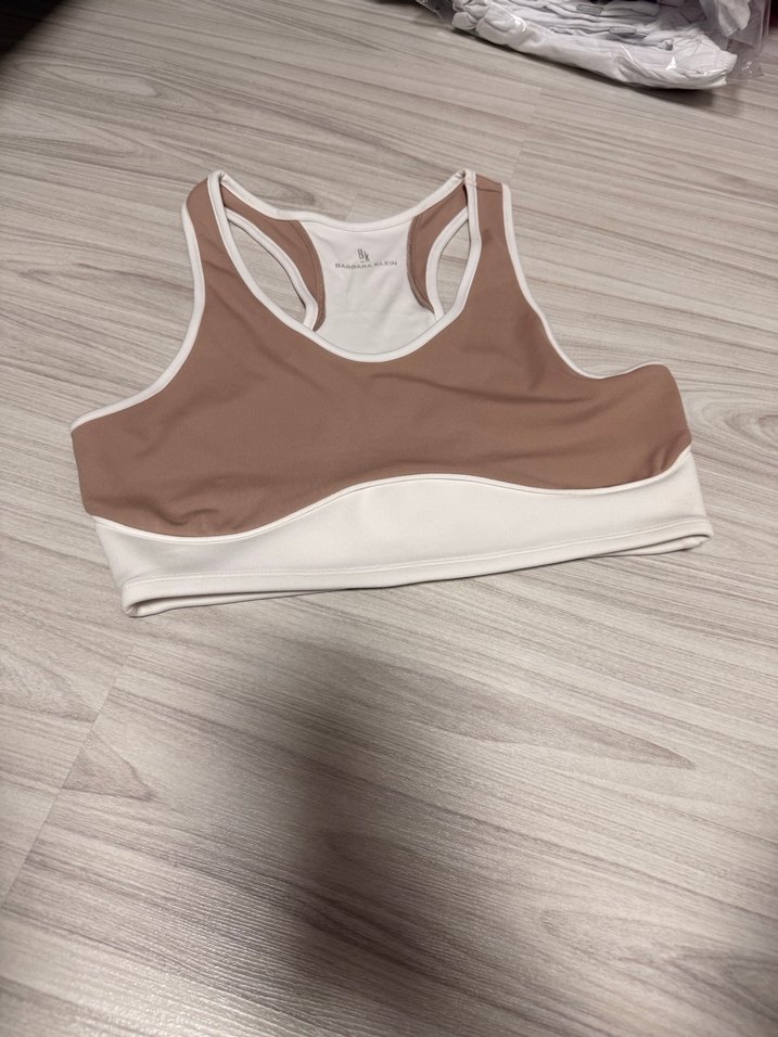 Bej V Yakalı Kısa Spor Büstiyer - Görsel 4