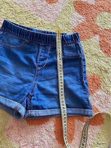 H&M HM şort elastendir