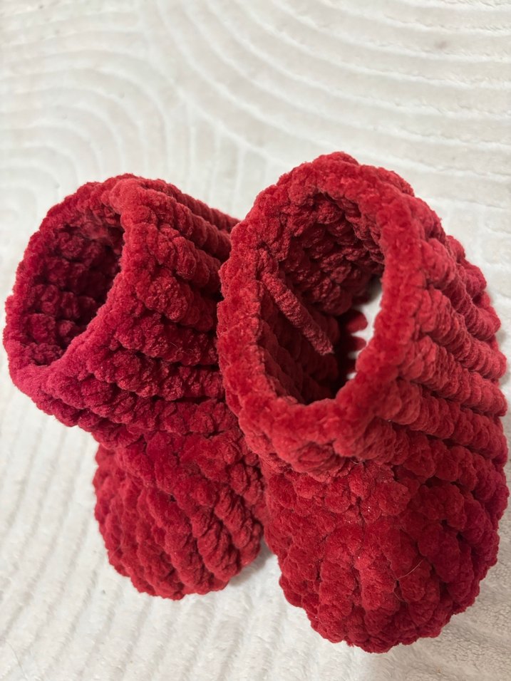 Kız Çocuk Bordo Örgü Ev Botu - Görsel 2