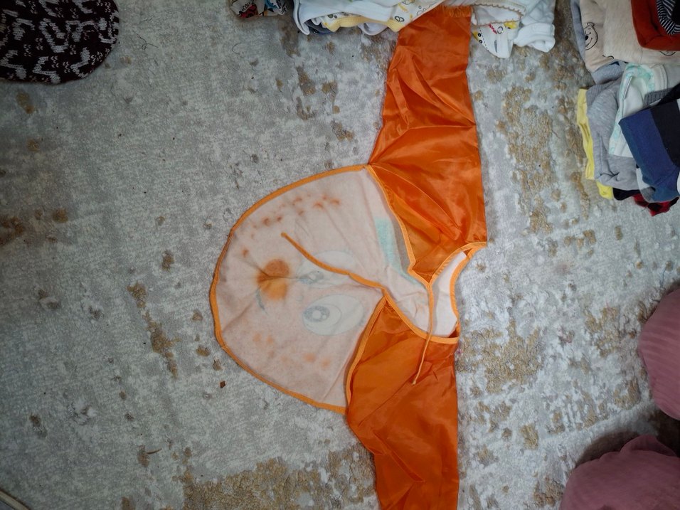 Uzun Kollu Turuncu Bebek Önlüğü - Görsel 2