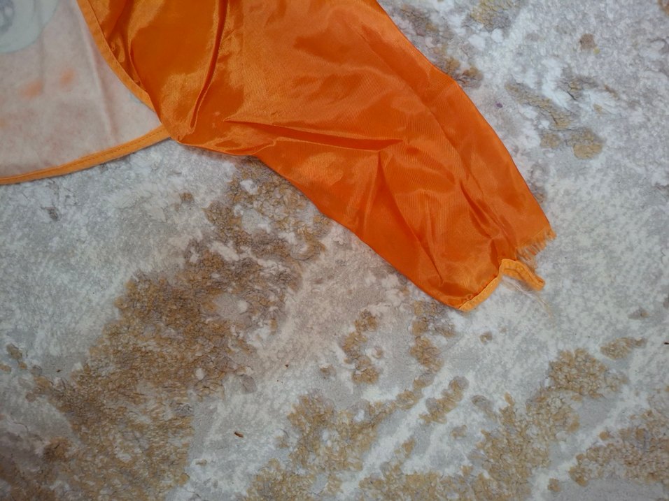 Uzun Kollu Turuncu Bebek Önlüğü - Görsel 3