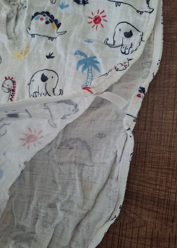 Kapüşonlu Erkek Çocuk Desenli Bornoz - Görsel 2