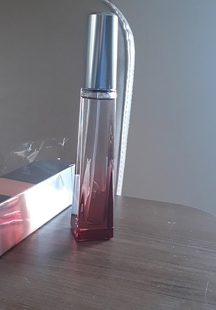 Avon Surrender parfüm
