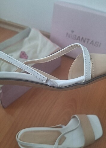 39 Beden Nişantaşı shoes topuklu sandalet (hiç kullanılmadı)