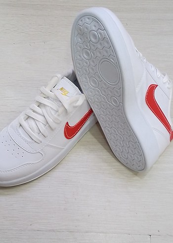 Beyaz Kadın Spor Ayakkabı Kırmızı Detaylı - Görsel 4