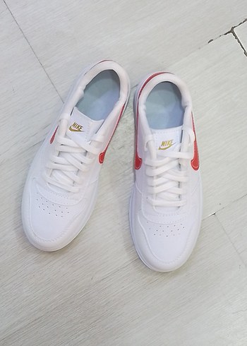 Beyaz Kadın Spor Ayakkabı Kırmızı Detaylı - Görsel 6