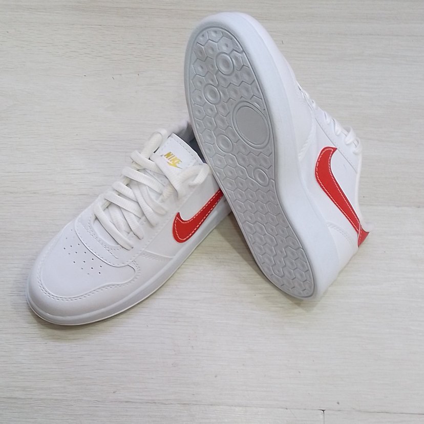 Beyaz Kadın Spor Ayakkabı Kırmızı Detaylı - Görsel 4