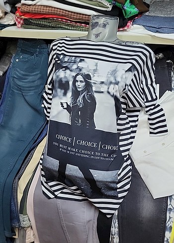 Siyah Beyaz Baskılı Hamile Tişörtü - Görsel 3