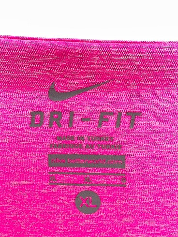 xl Beden pembe Renk Nike T-shirt %70 İndirimli.