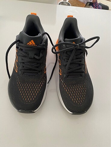40 Beden Adidas spor ayakkabı
