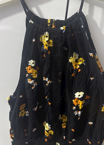 Çiçek Desenli Siyah Askılı Bluz - Görsel 2