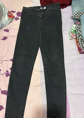Siyah Bağlama Desenli Elastik Kadın Jean