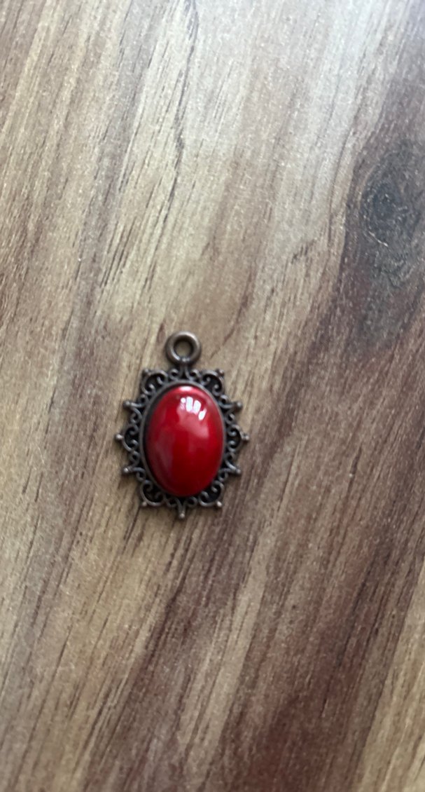 Parlak Kırmızı Vintage Boncuklu Kadın Charm - Görsel 3