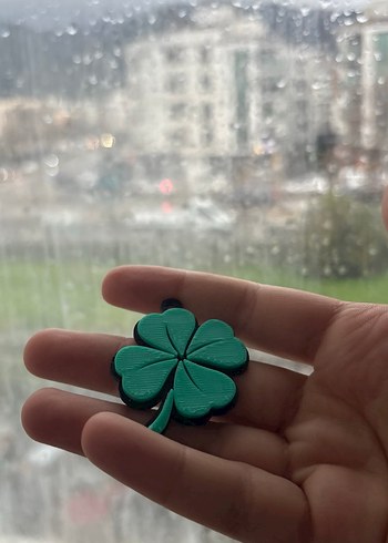 Yeşil Parlak Yonca Figürlü Kadın Charm - Görsel 5