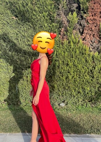 Uzun Kırmızı Drapeli V Yakalı Kadın Elbise - Görsel 5