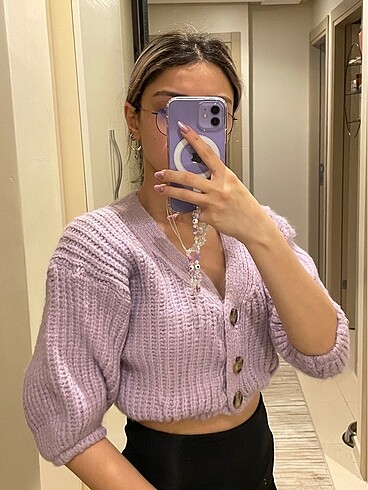 lila crop kazak