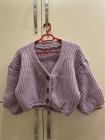 s Beden lila crop kazak