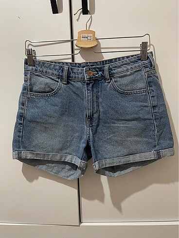 H&M katlama detaylı normal bel kot şort