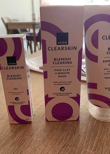 Beden Avon Clearskin Leke Karşıtı Jel ve Pembe Kil Maskesi
