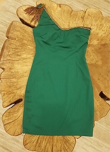 Yeşil mini kokteyl elbise