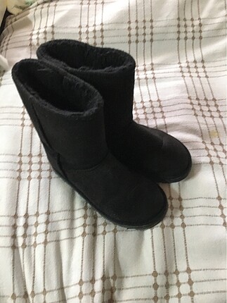 Ugg bot
