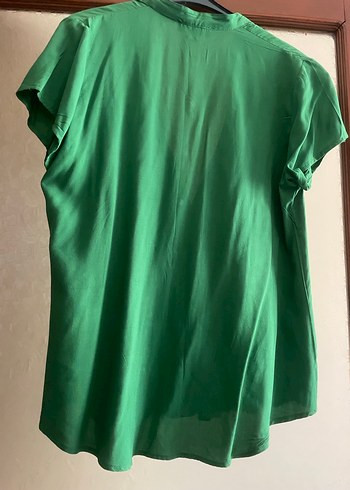 Yeşil V Yaka Düğmeli Kadın Gömlek - Görsel 2